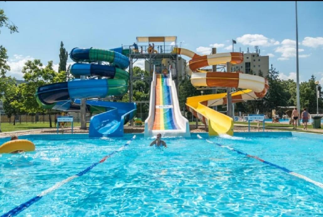 Céhmesterek apartman Eger Esterno foto