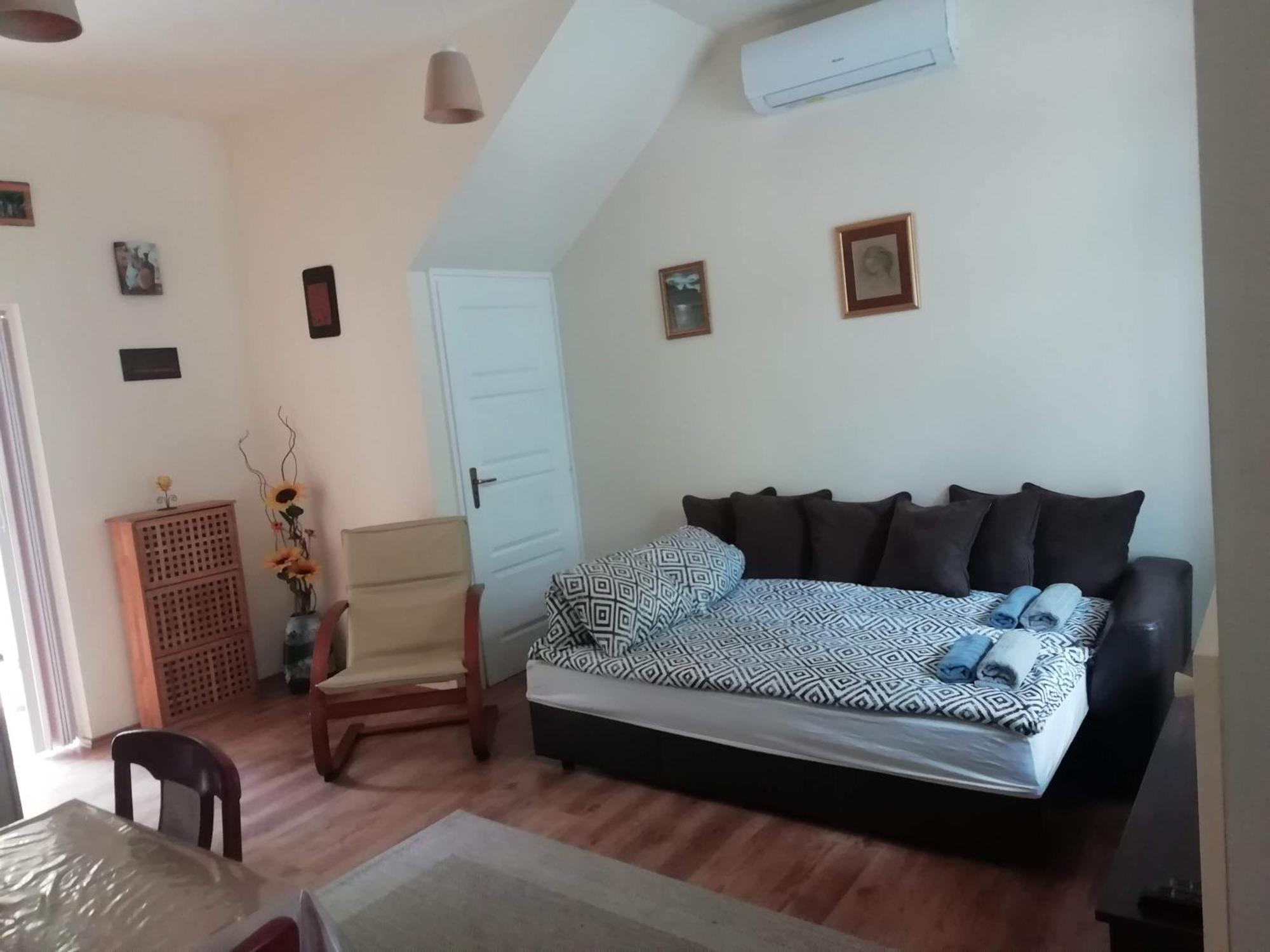 Céhmesterek apartman Eger Esterno foto